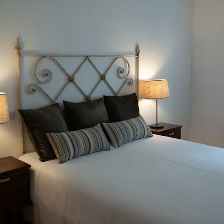 Apartment Casinhas Da *